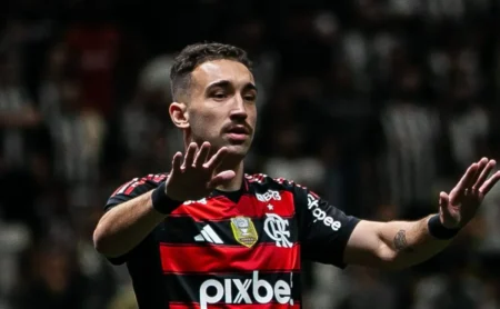 Léo Ortiz avalia retorno de lesão e futuro no Flamengo após Mundial de Clubes Léo Ortiz avalia retorno de lesão e futuro no Flamengo após Mundial de Clubes