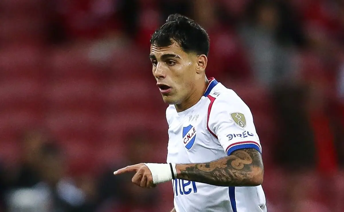 Lucas Villalba mantém futuro incerto em meio ao interesse do Botafogo: “Meu agente está cuidando disso”