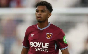 Luis Guilherme, revelado pelo Palmeiras, enfrenta dificuldades no West Ham e pode deixar o clube em breve. Luis Guilherme, revelado pelo Palmeiras, enfrenta dificuldades no West Ham e pode deixar o clube em breve.