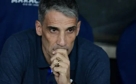 Luisão solicita saída do Santos após perder espaço com Vojvoda, informa site