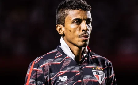Luiz Gustavo prioriza o Internacional após sondagem do Mirassol