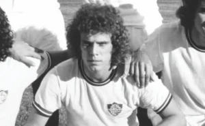 Manfrini, ídolo do Fluminense e ex-jogador de Ponte Preta e Botafogo, morre aos 75 anos Manfrini, ídolo do Fluminense e ex-jogador de Ponte Preta e Botafogo, morre aos 75 anos