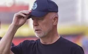 Mano Menezes confirma saída do Grêmio e antecipa futuro em 2026 Mano Menezes confirma saída do Grêmio e antecipa futuro em 2026