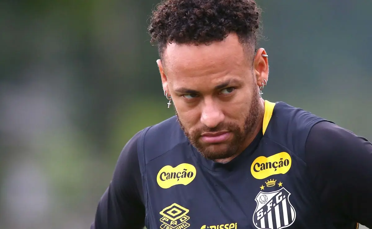 Marcelo Teixeira admite preocupação com orçamento do Santos para renovar Neymar