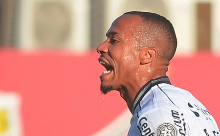 Meio-campista Marlon Freitas deixa o Botafogo e acerta com o Palmeiras