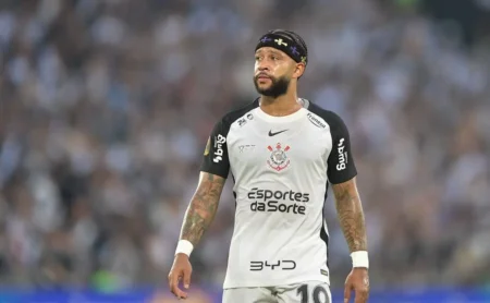 Memphis no Corinthians: pré-acordo libera negociações, mas Copas e identificação são incertezas para o futuro do camisa 10