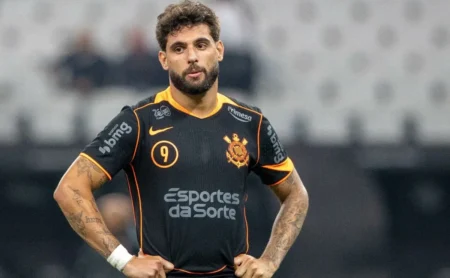 Neto critica decisões de Yuri Alberto em Corinthians x Cruzeiro: “Pensar o jogo é fundamental”