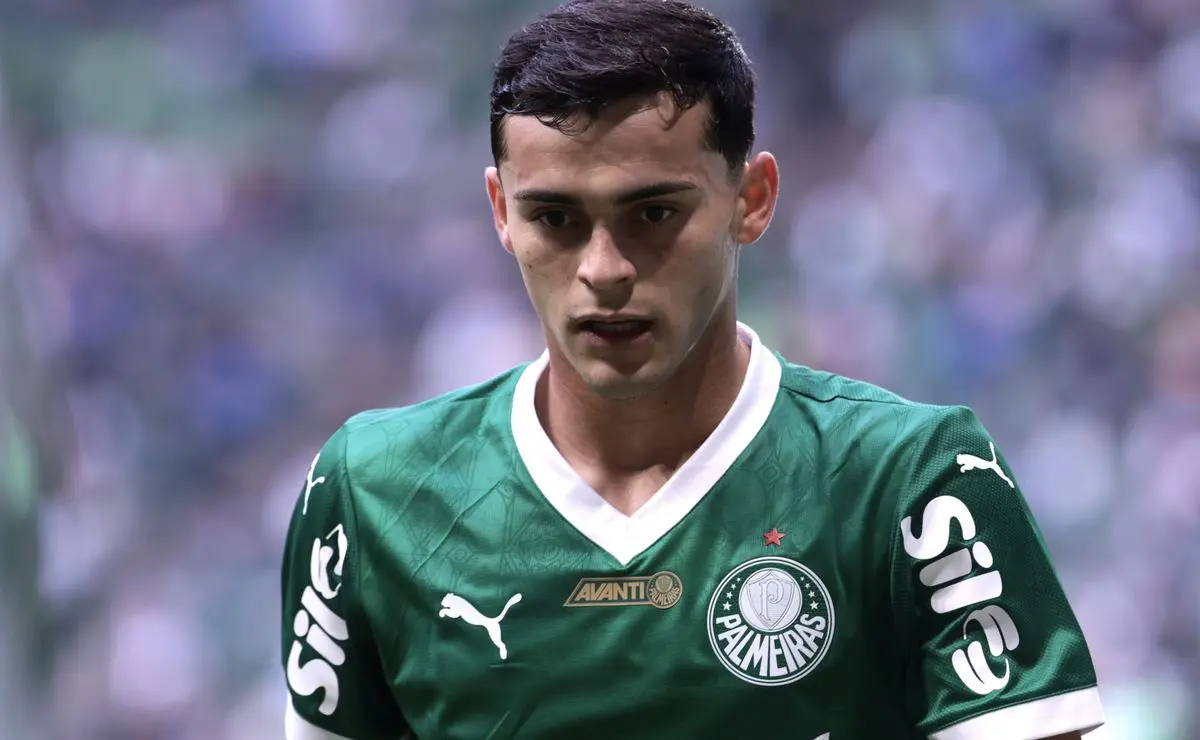 Palmeiras confirma a permanência de Sosa e Facundo Torres até 2026 Palmeiras confirma a permanência de Sosa e Facundo Torres até 2026