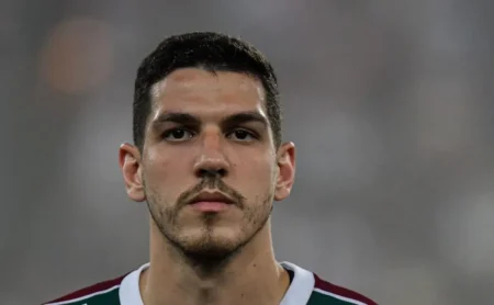 Palmeiras confirma acerto e avança para assinar com o zagueiro Nino