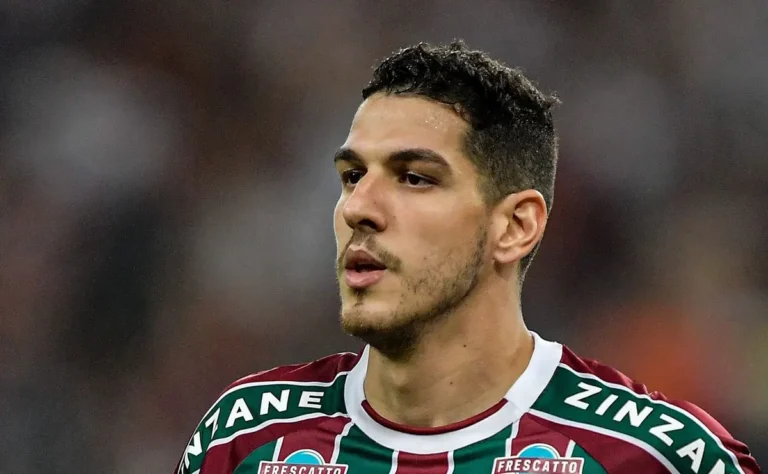 Palmeiras contrata Nino por valor elevado, apesar de ressalvas de Abel Ferreira Palmeiras contrata Nino por valor elevado, apesar de ressalvas de Abel Ferreira