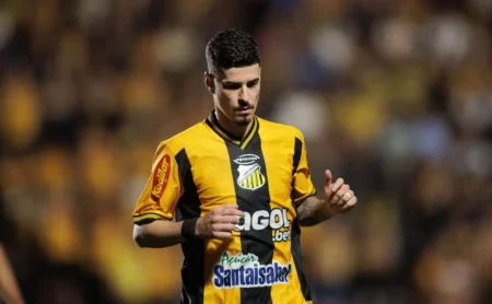 Palmeiras define novo destino para Rômulo após retorno de empréstimo ao Novorizontino