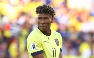 Palmeiras enfrenta exigência de valor alto e concorrência europeia por Kevin Rodríguez