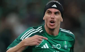 Palmeiras esbarra em valores milionários e negociação com ex-jogador do Fluminense esfria.