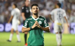 Palmeiras estipula valor elevado, recebe ofertas da Itália e decide futuro de Flaco López Palmeiras estipula valor elevado, recebe ofertas da Itália e decide futuro de Flaco López