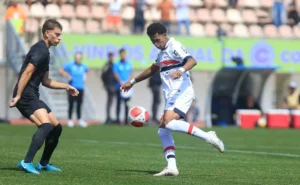 Paulinho, destaque da Copinha, revela conselhos de Crespo e almeja espaço no São Paulo em 2026