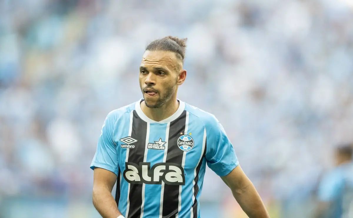 RETIFICAÇÃO: Informação sobre ação de Braithwaite contra o Grêmio na Justiça é falsa