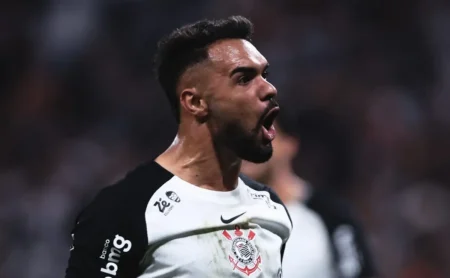 Raniele exalta campanha do Corinthians na Copa Betano do Brasil e agradece à Fiel: “Parte principal”