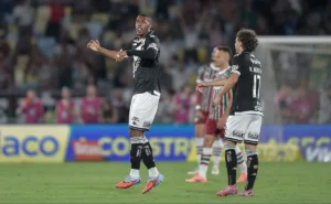 Rayan se destaca em nova atuação contra o Fluminense e impulsiona o Vasco na Copa do Brasil