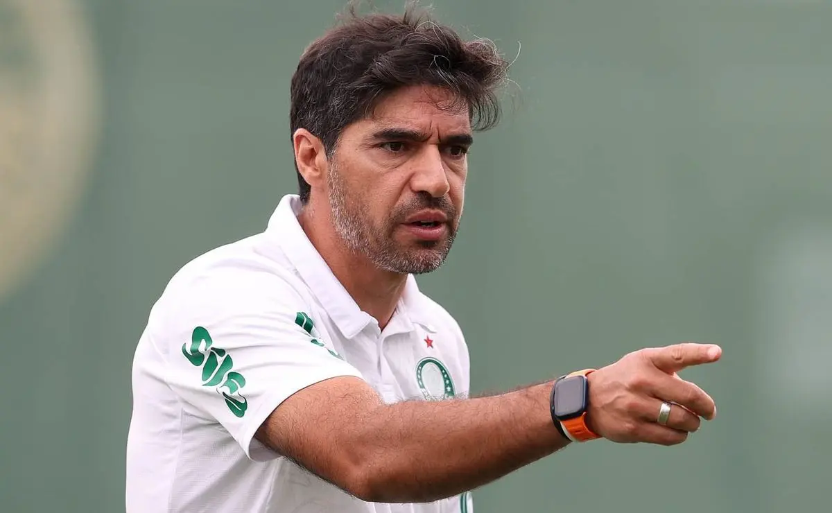 Reformulação esquenta: Abel Ferreira libera 3 joias do Palmeiras para negociação