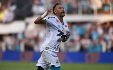 Renovação de Neymar atrelada à permanência de Marcelo Teixeira no Santos: “Expectativa positiva” Renovação de Neymar atrelada à permanência de Marcelo Teixeira no Santos: “Expectativa positiva”