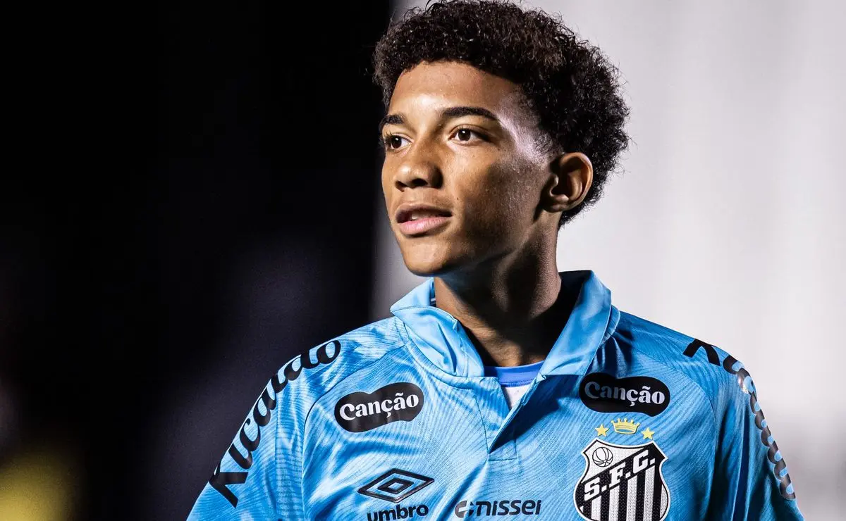 Robinho Jr. não tem propostas da Europa, diz jornalista