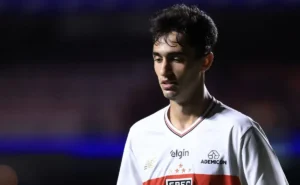 Rodriguinho em evidência no São Paulo com Crespo, mas futuro incerto