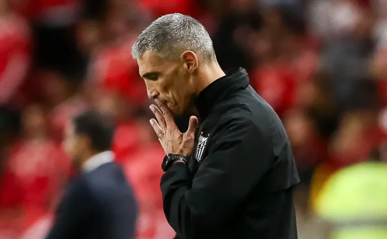 Santos Sob Pressão: Desfalques Pesam na Decisão Contra o Cruzeiro na Vila Belmiro Santos Sob Pressão: Desfalques Pesam na Decisão Contra o Cruzeiro na Vila Belmiro