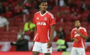 Santos avalia situação de Raykkonen, joia do Internacional, e monitora o mercado jovem para 2026 Santos avalia situação de Raykkonen, joia do Internacional, e monitora o mercado jovem para 2026