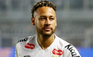 Santos busca renovações e enxerga em Neymar peça-chave para reforços Santos busca renovações e enxerga em Neymar peça-chave para reforços