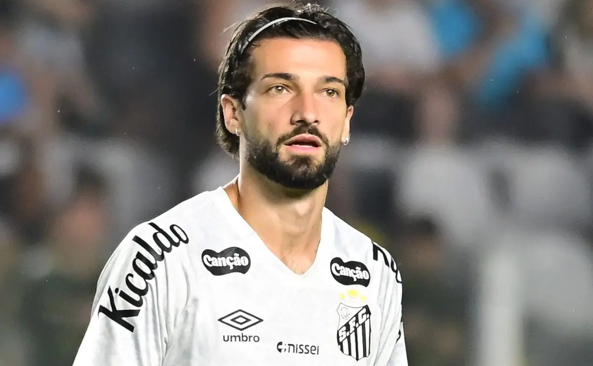 Santos define o futuro de Lautaro e Victor Hugo e planeja mantê-los até 2026