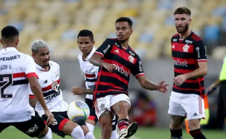 Santos demonstra interesse em Allan, volante do Flamengo, apura jornalista Santos demonstra interesse em Allan, volante do Flamengo, apura jornalista