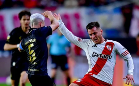 Santos demonstra interesse em Ascacibar, mas enfrenta concorrência do River Plate