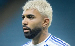 Santos encerra novela e oficializa contratação de Gabigol