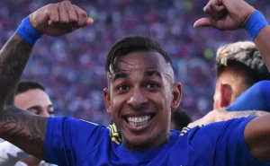 Santos negocia com Villa e dirigente do Independiente Rivadavia dificulta negócio.