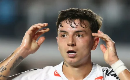 Santos não cumpre acordo com Cincinnati e compra de Barreal está em risco Santos não cumpre acordo com Cincinnati e compra de Barreal está em risco