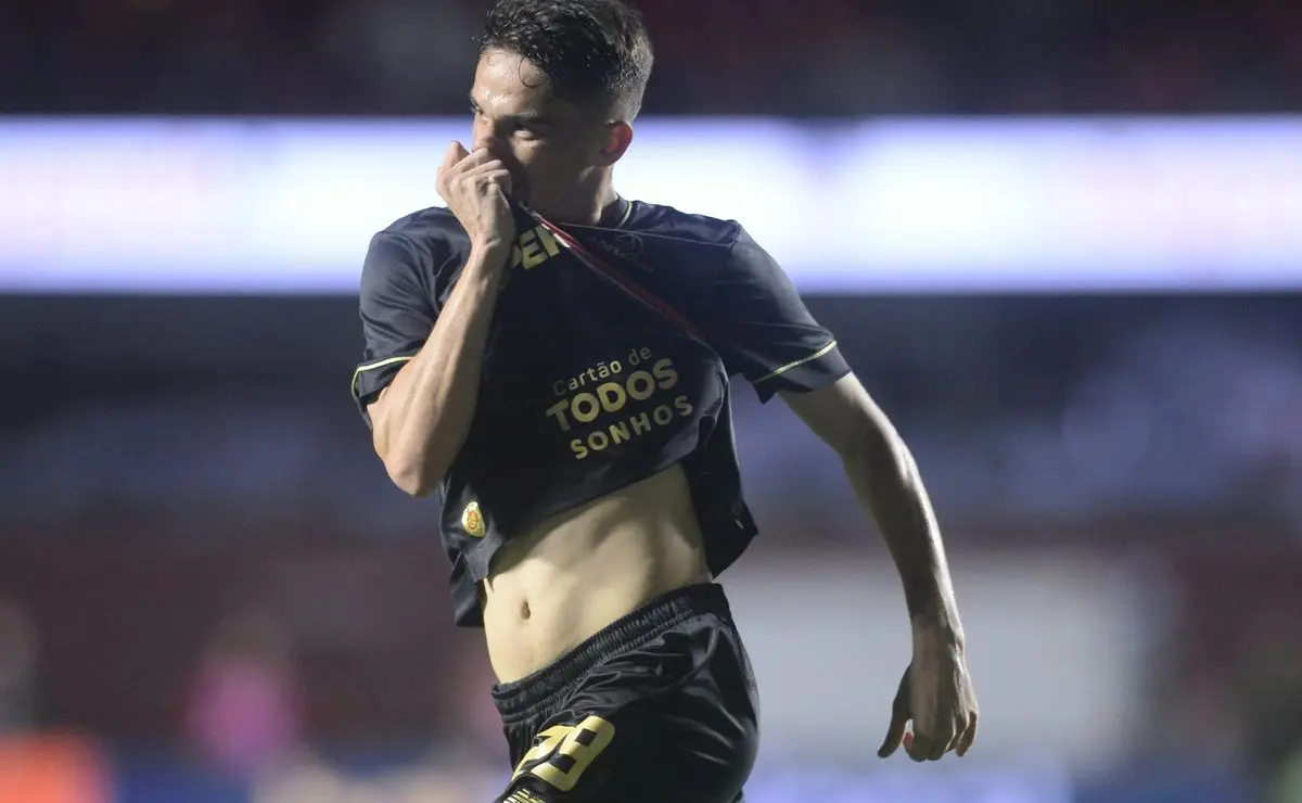 São Paulo negocia Pablo Maia com clube brasileiro, e não com o Botafogo