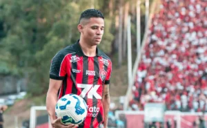 São Paulo é palco de leilão por Erick, com disputa entre Vitória e Coritiba