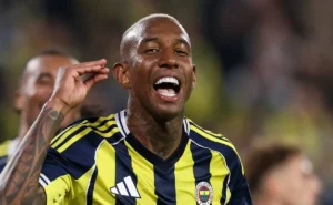 Talisca aceita jogar na Libertadores e define salário em R$ 2 milhões