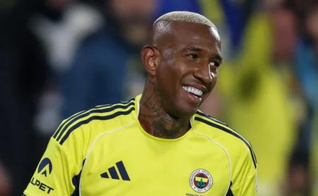 Talisca ao Flamengo: Salário alto é o principal obstáculo