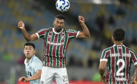 Thiago Santos deixa o Fluminense e acerta com o Coritiba