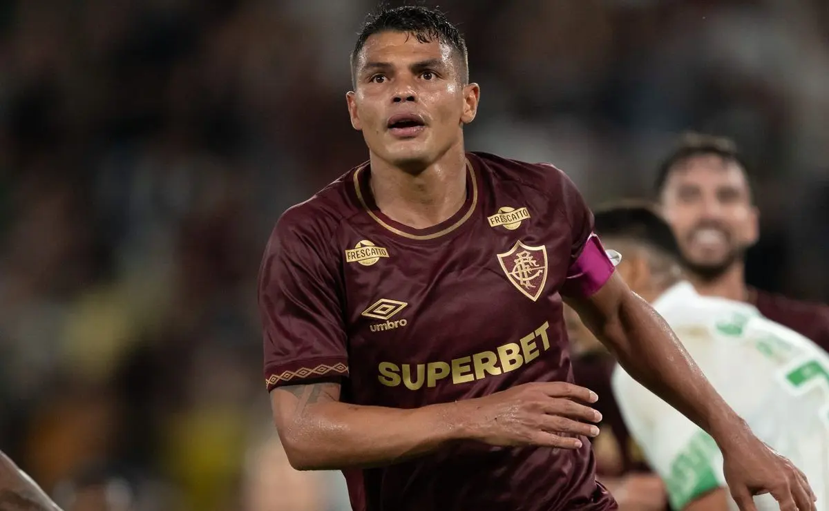 Thiago Silva se despede em 2025 como destaque ofensivo entre zagueiros e pilar defensivo do Fluminense Thiago Silva se despede em 2025 como destaque ofensivo entre zagueiros e pilar defensivo do Fluminense