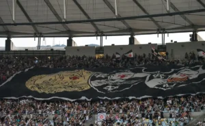 Torcida do Vasco se mobiliza para a final e planeja ‘invasão’ em Itaquera com 40 ônibus