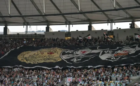 Torcida do Vasco se mobiliza para a final e planeja ‘invasão’ em Itaquera com 40 ônibus