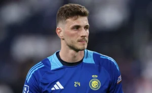 Torcida gremista reage ao interesse de Luís Castro em Bento, alvo do Flamengo e do Al-Nassr