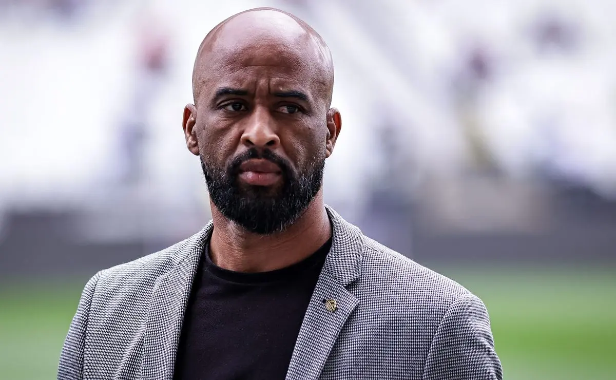 Transferban impede contratação de Soldado e Corinthians arrisca ficar com jogadores indesejados