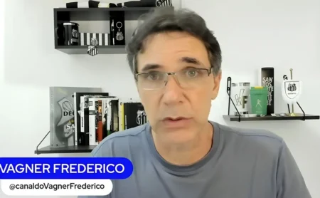 Vagner Frederico confirma reforço no Santos e Rony se prepara para apresentação Vagner Frederico confirma reforço no Santos e Rony se prepara para apresentação