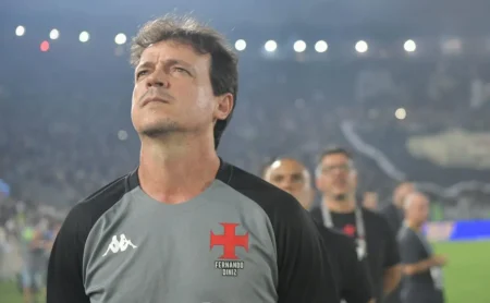 Vasco: Diniz define escalação para a final da Copa do Brasil Vasco: Diniz define escalação para a final da Copa do Brasil
