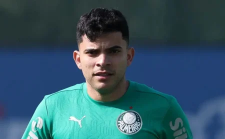 Vasco busca empréstimo de Bruno Rodrigues, mas Palmeiras exige venda para liberar o atacante