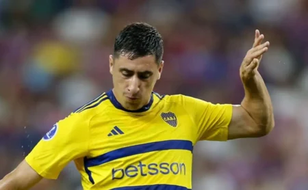 Vasco estuda renovar o ataque com Merentiel, ex-Palmeiras, como opção