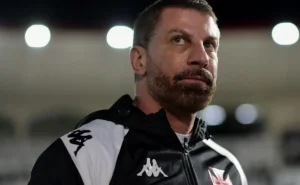 Vasco precisa investir mais de R$ 100 milhões para manter trio de jogadores emprestados